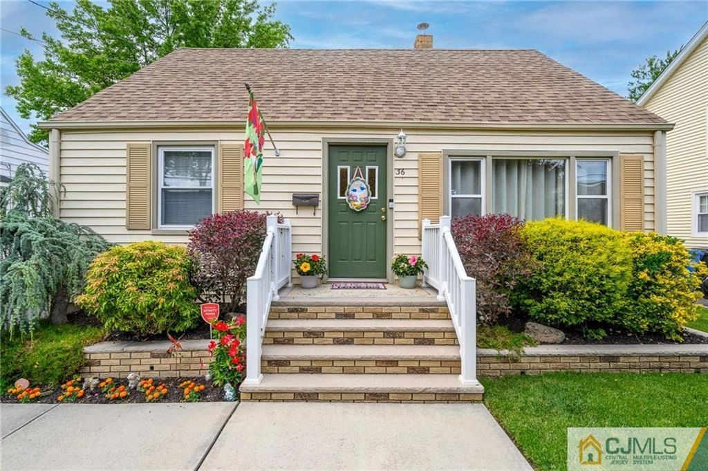 Cape Cod Home, Colonia, NJ