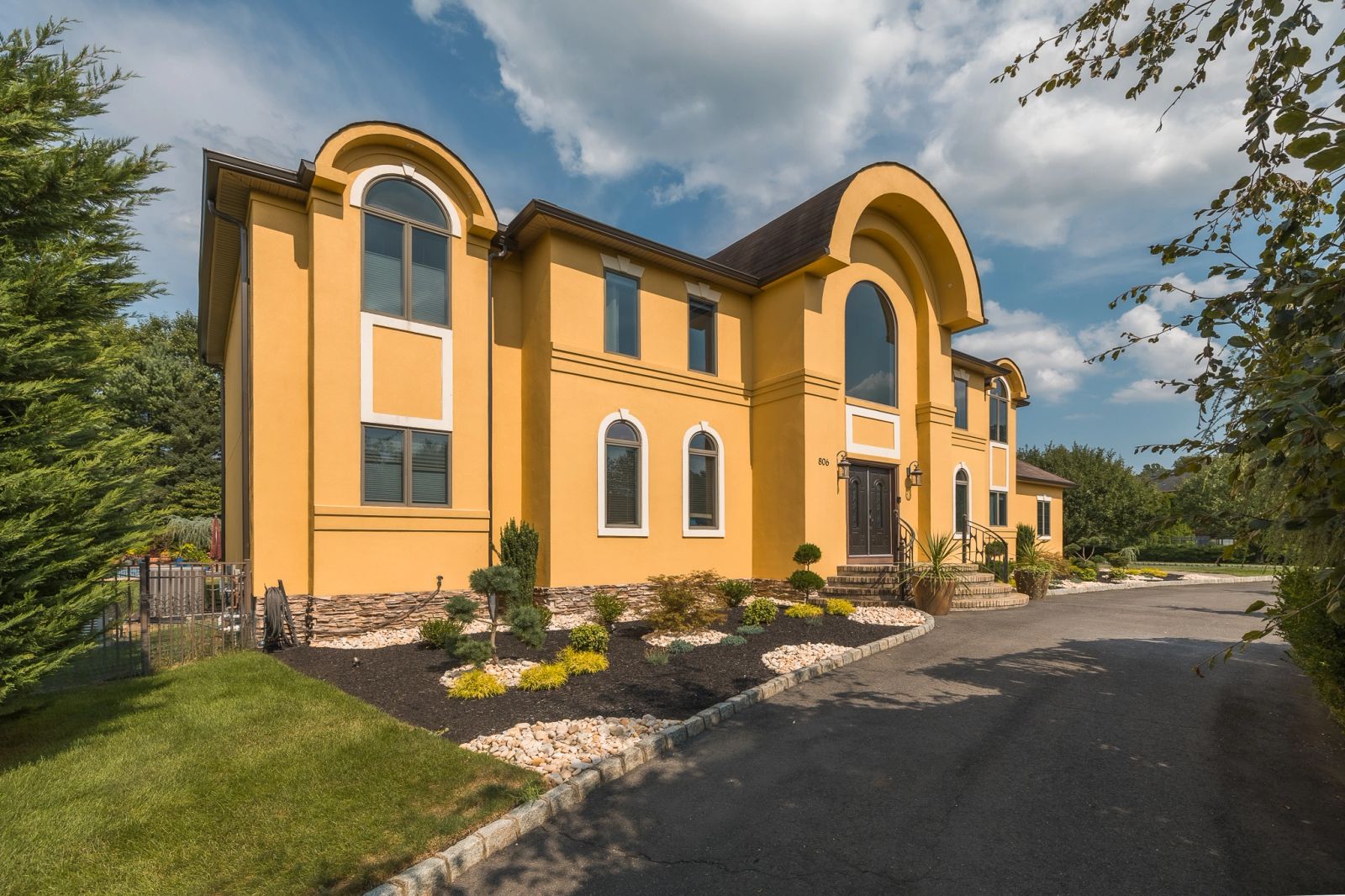 Pleasant Valley, Morganville, NJ